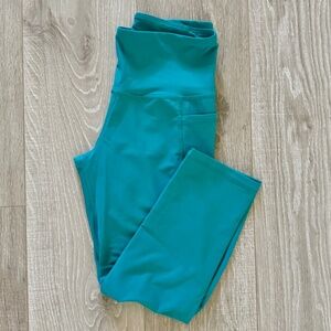 Old Navy Active Elevate Crop Leggings